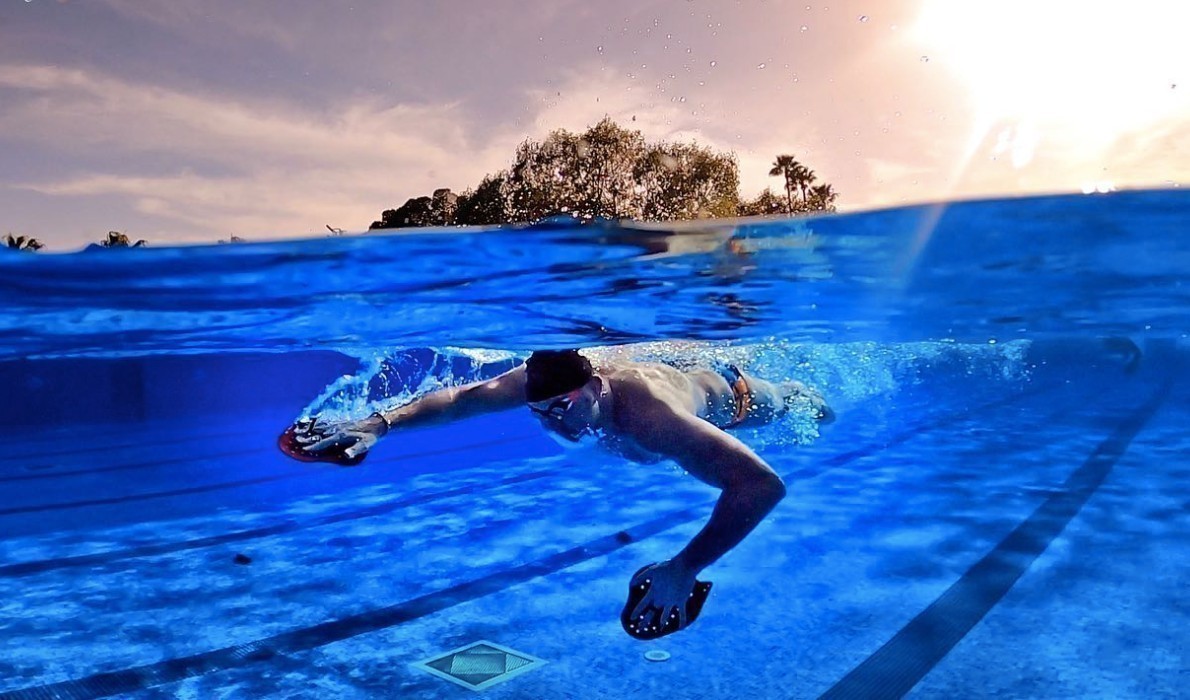 Swimming training in Alicante